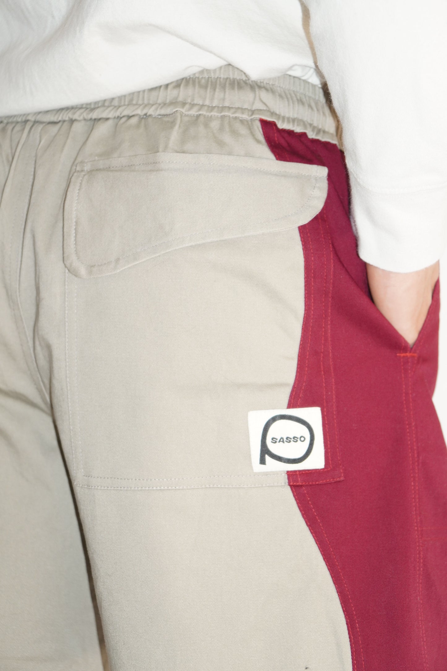 Zoomies Shorts in Bordeaux / Beige