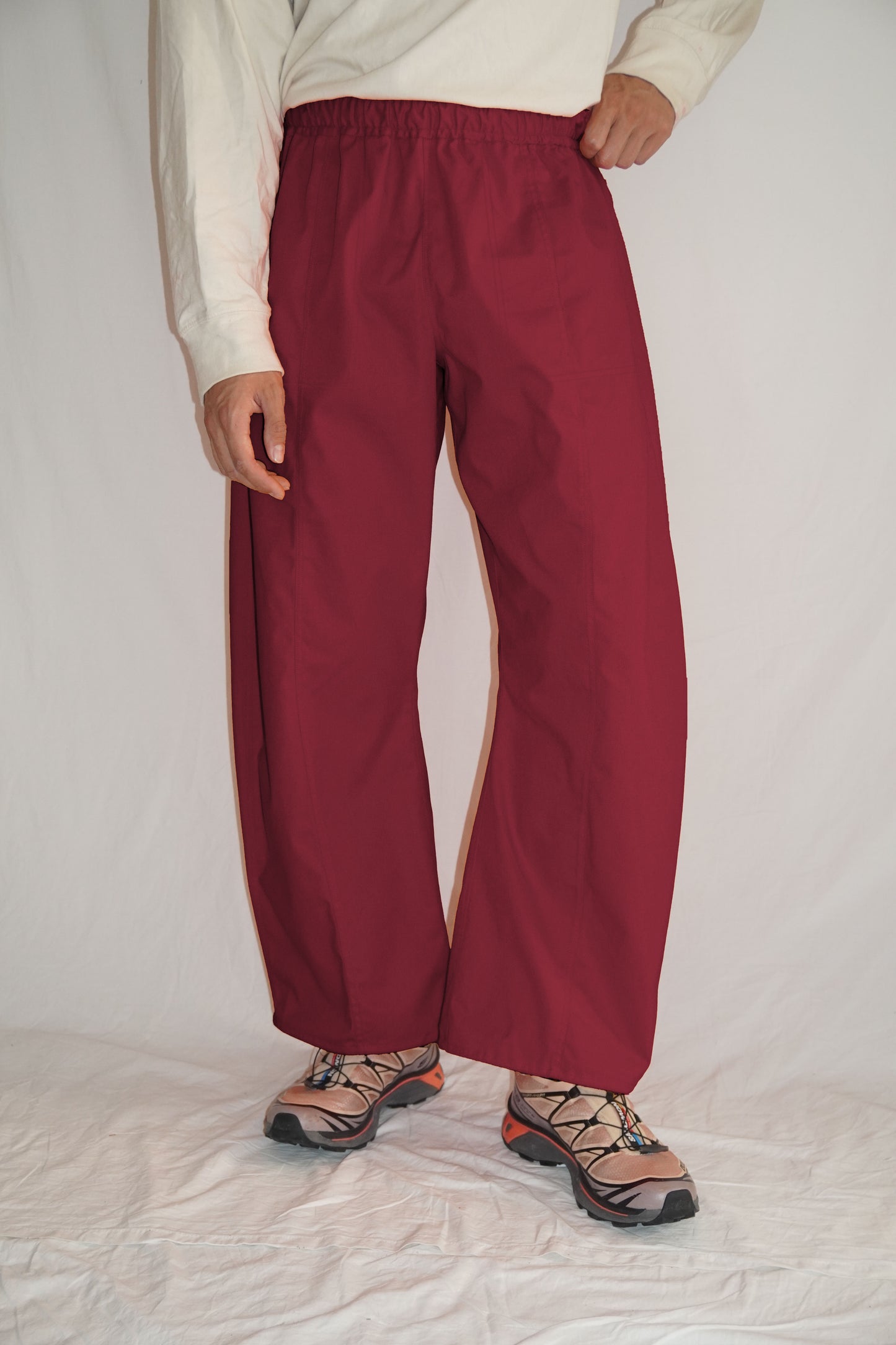 Jumbo Barrel Pants in Bordeaux