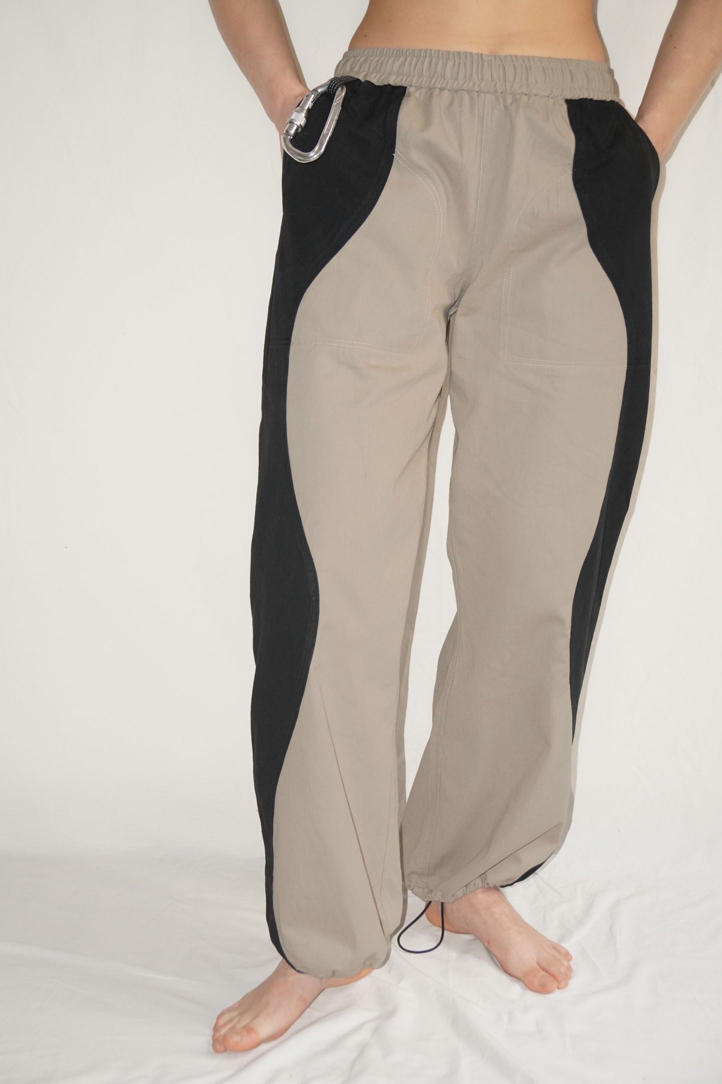 The Poppy Pants in Black/Beige