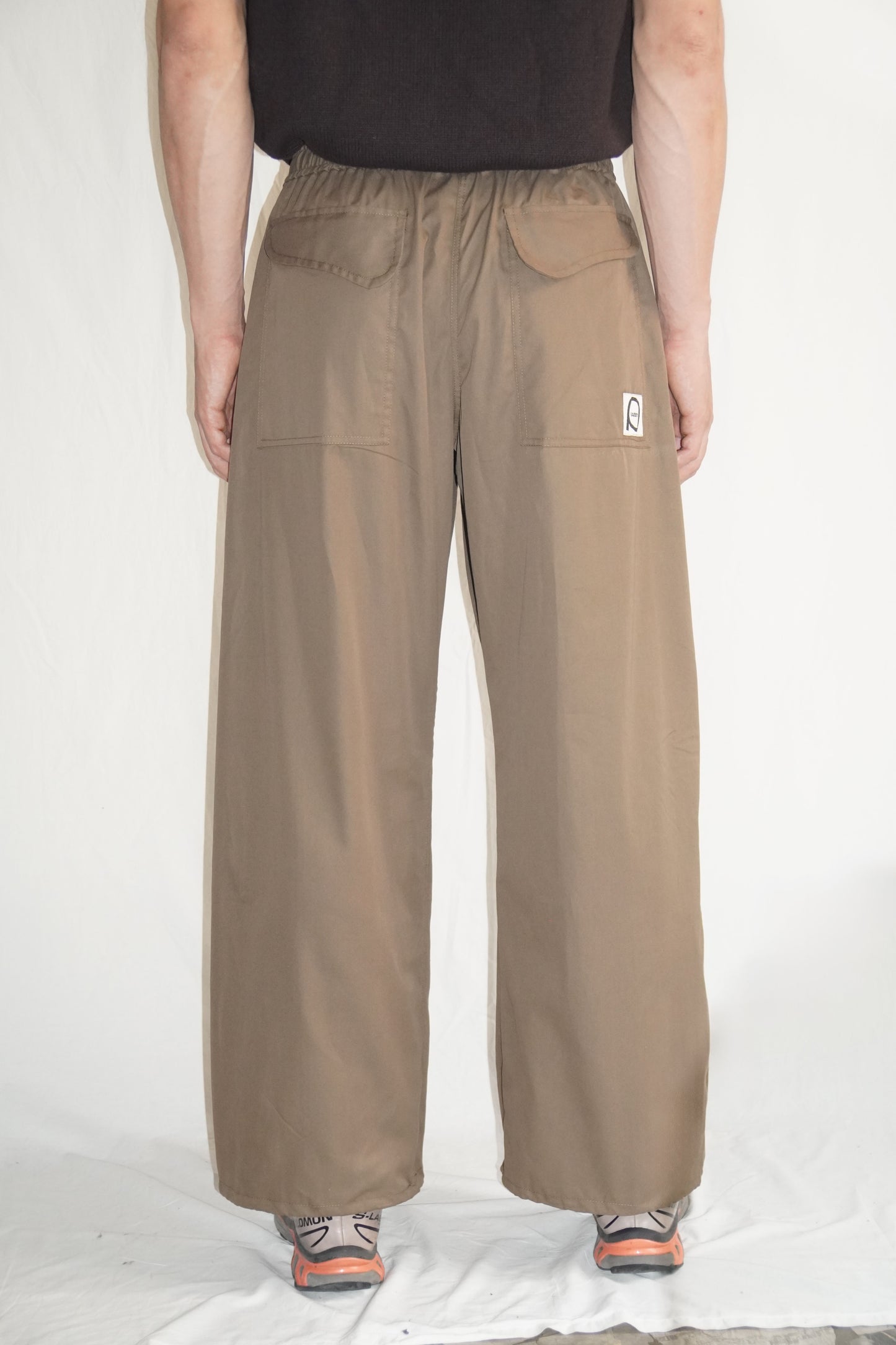 The Doctor Wide Leg Pants in Khaki