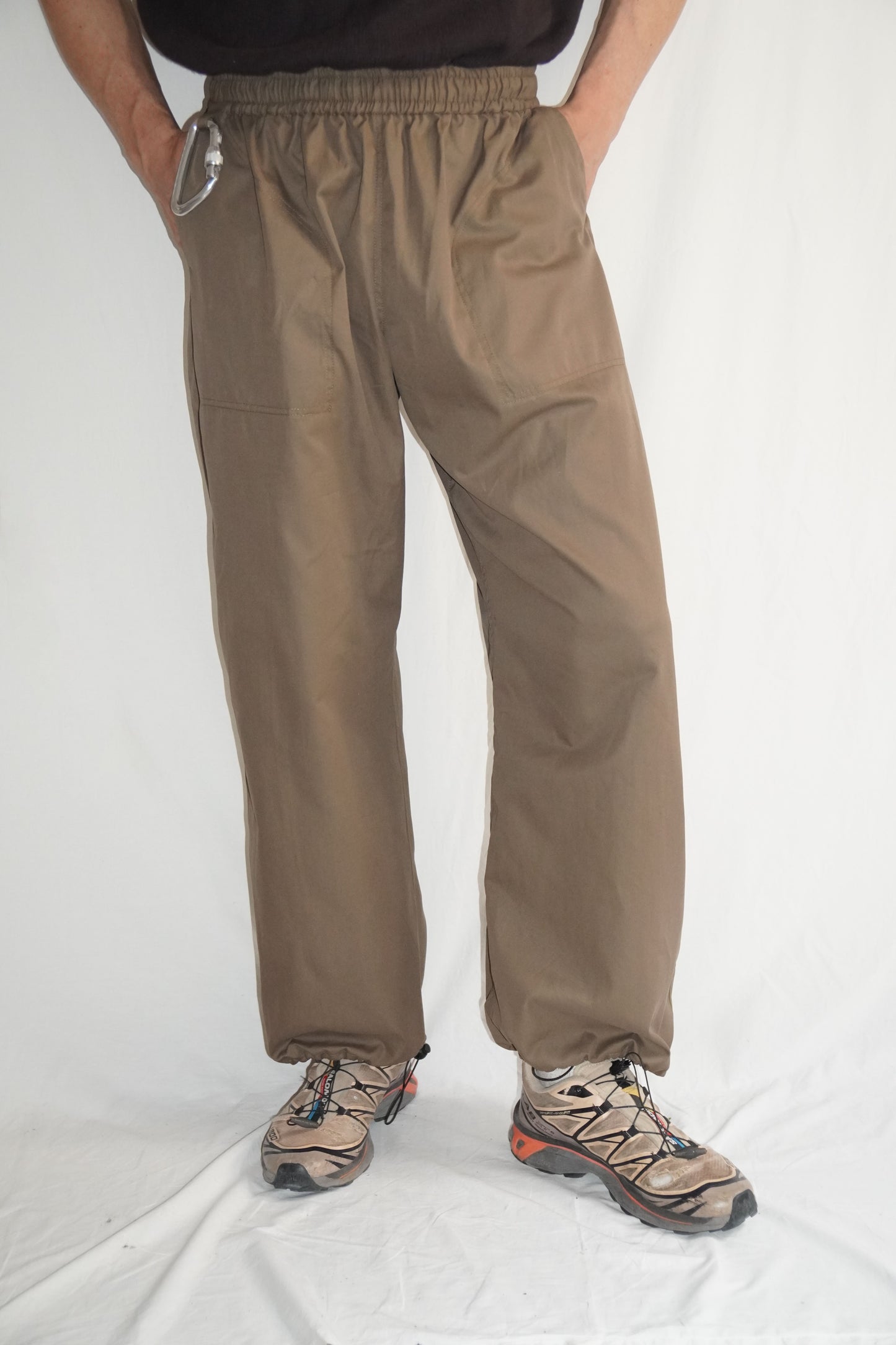 The Doctor Wide Leg Pants in Khaki