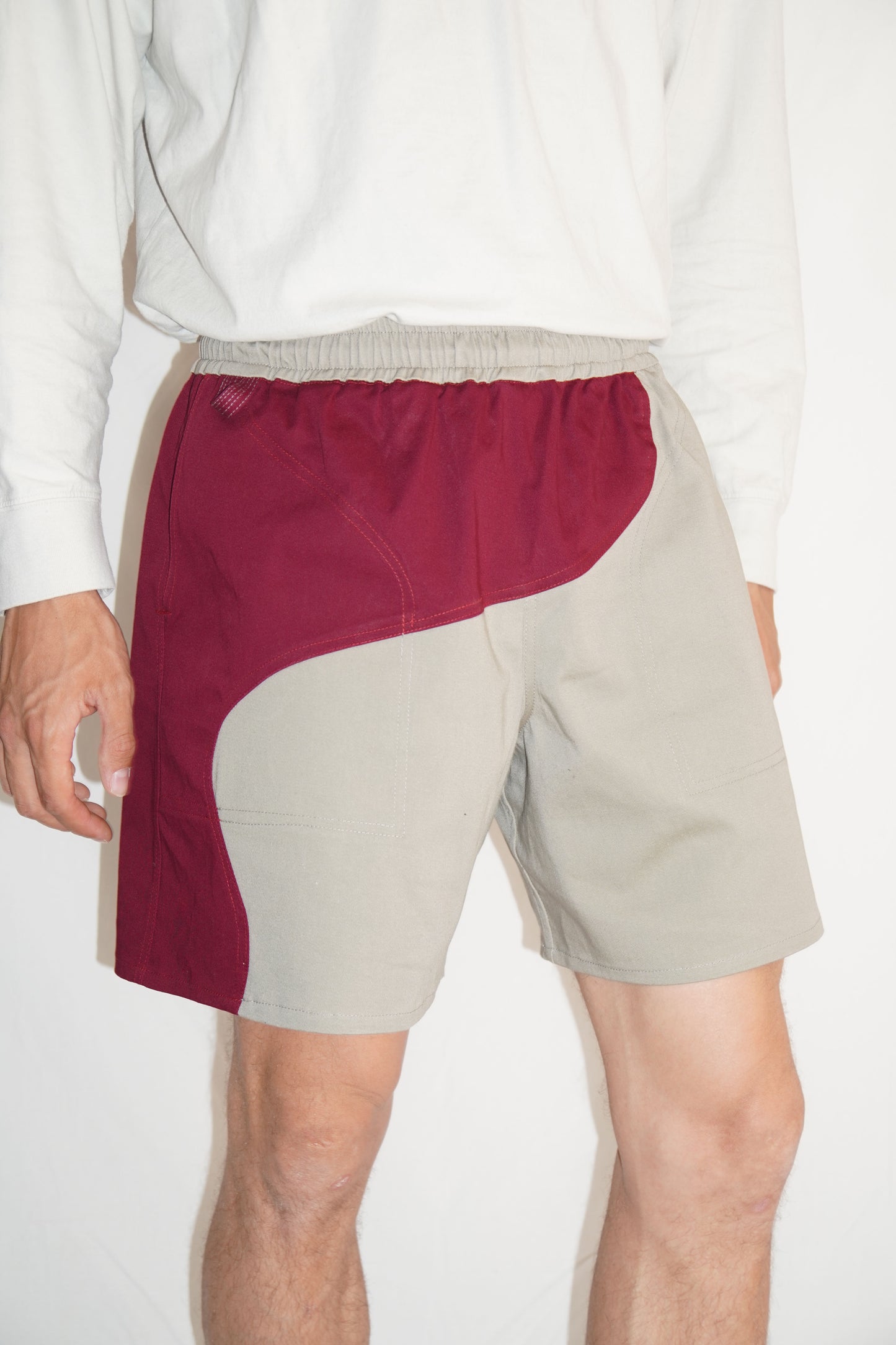 Zoomies Shorts in Bordeaux / Beige