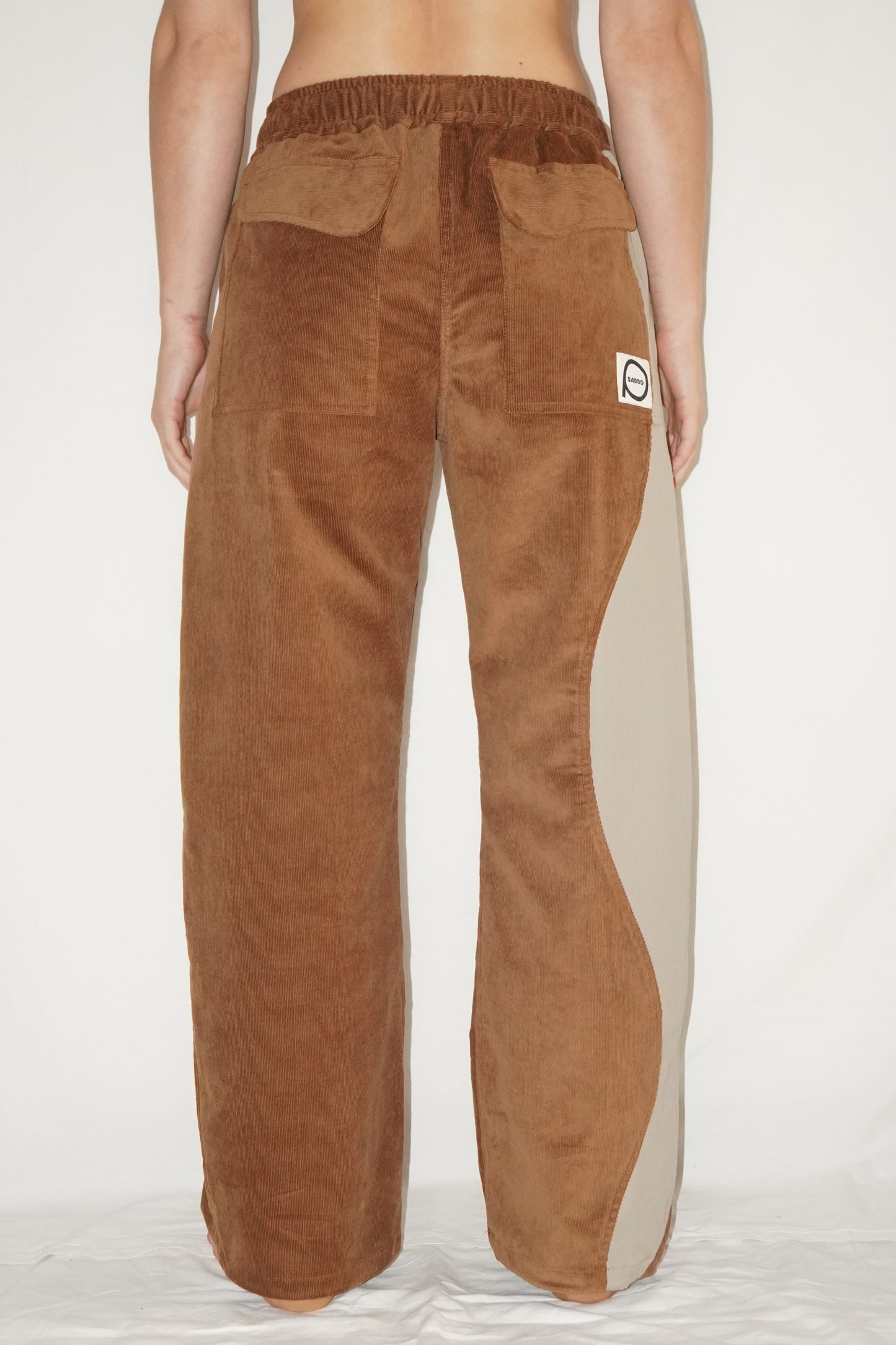 The Zoomies Pants in Caramel / Beige