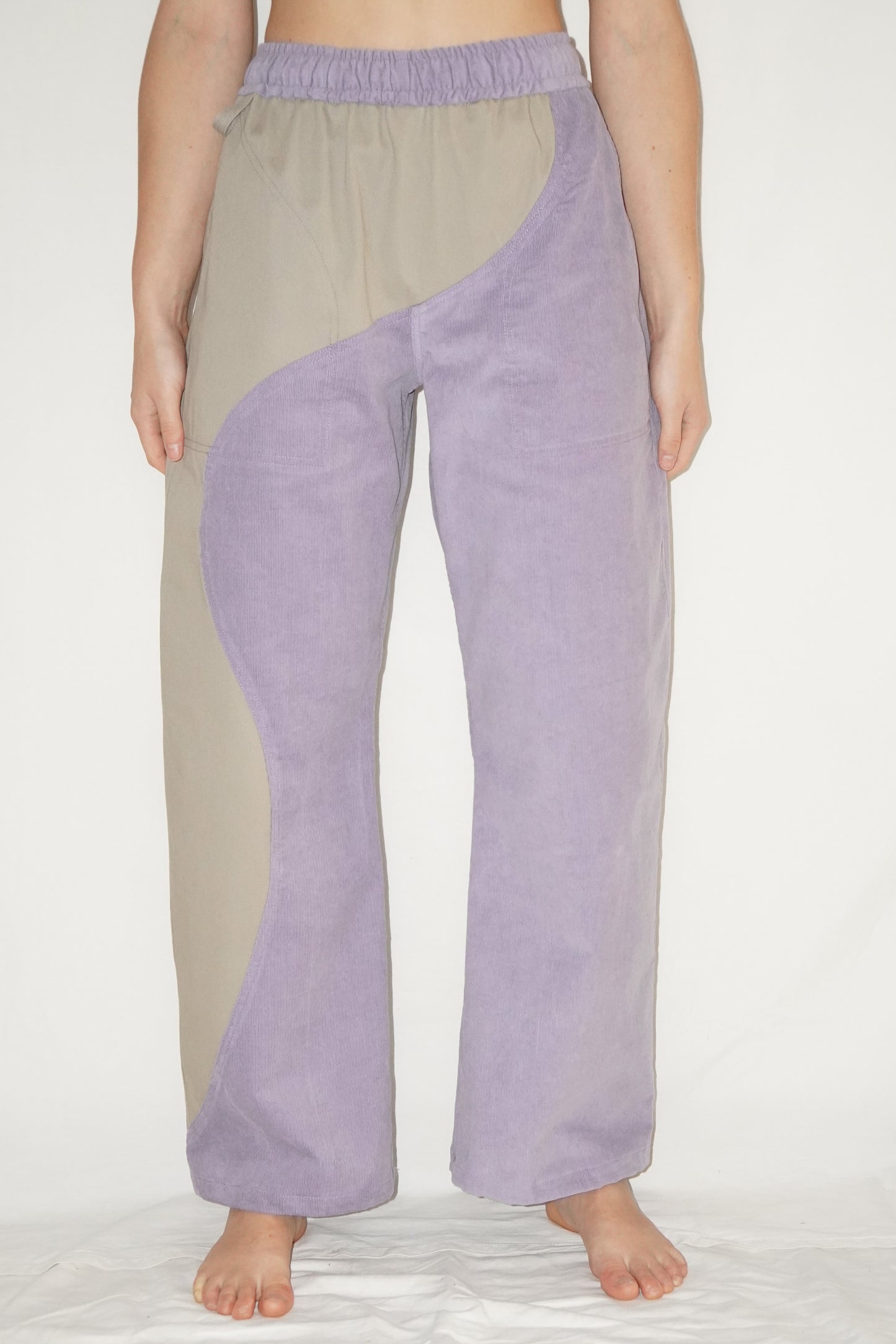 The Zoomies Pants in Mauve / Beige