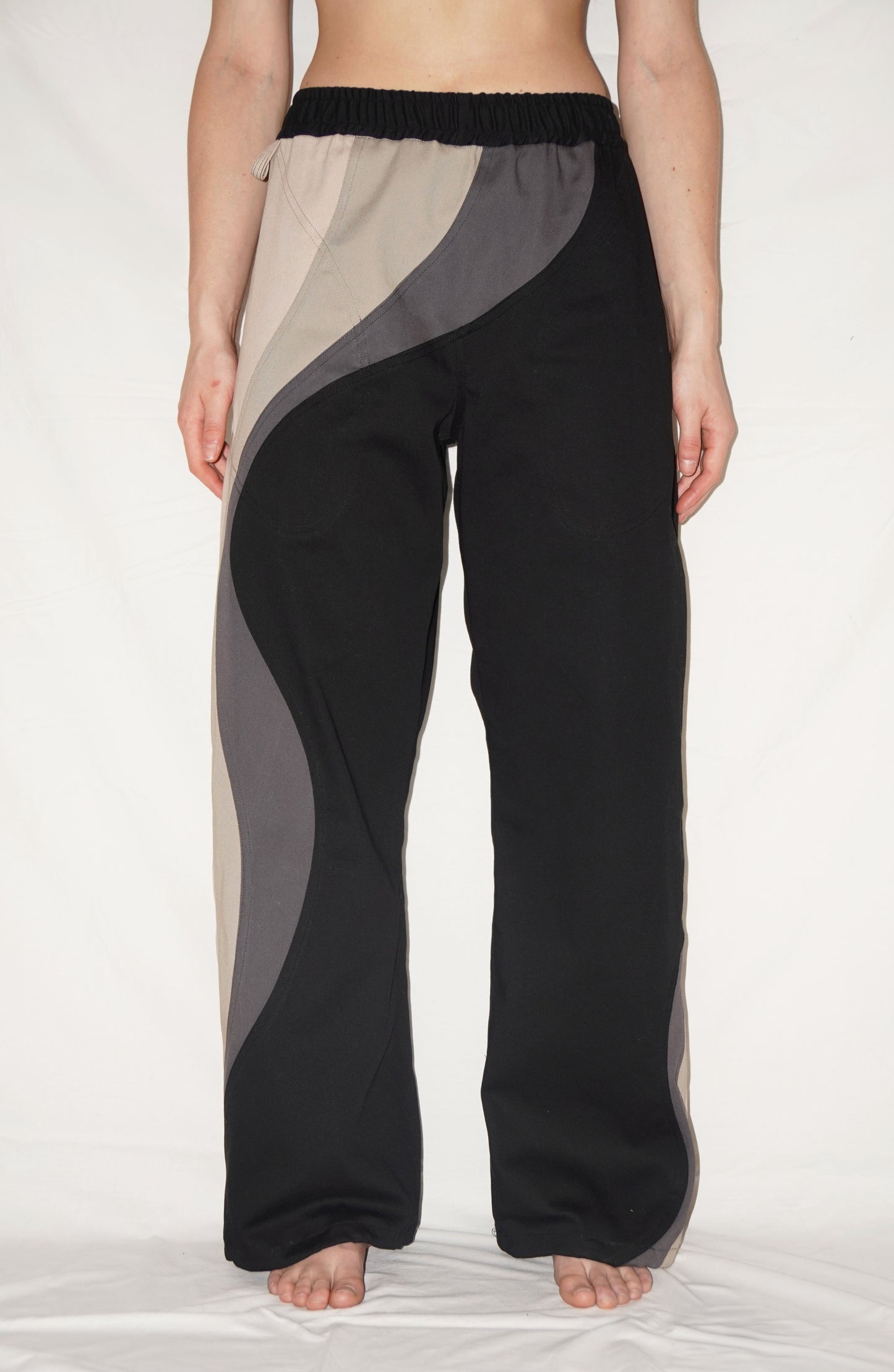 The Hyper Zoomies Pant in Black