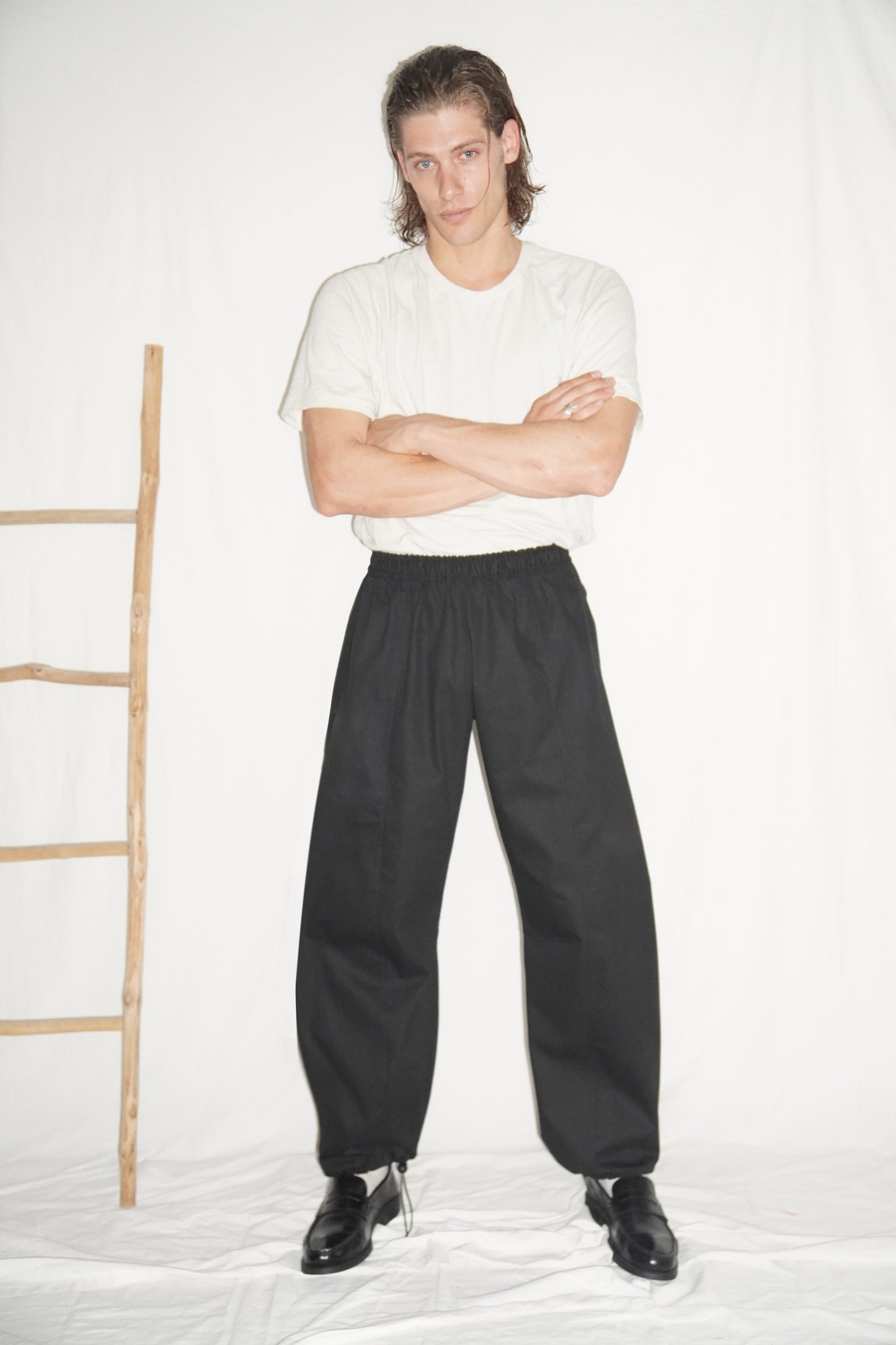 Jumbo Barrel Pants in Black