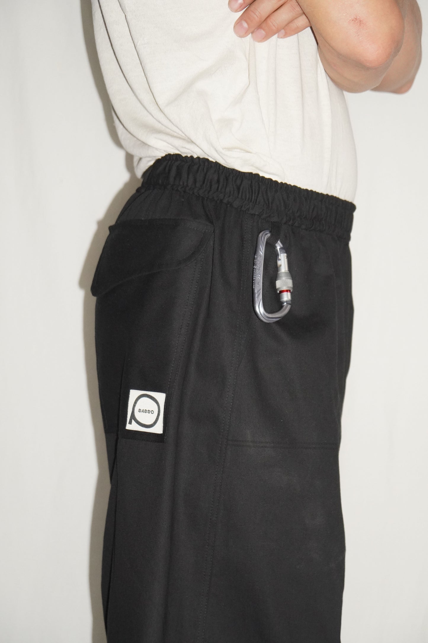 Jumbo Barrel Pants in Black