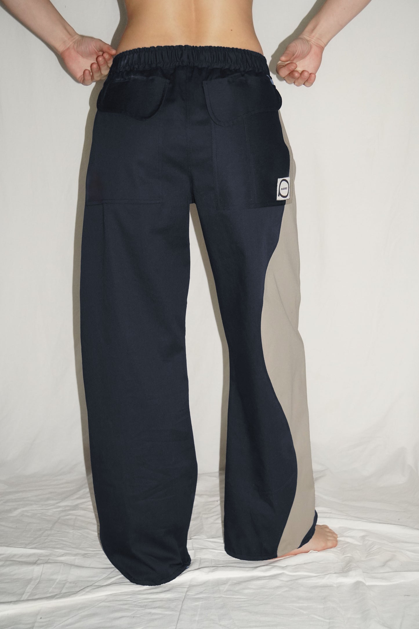The Zoomies Pants In Navy / Beige