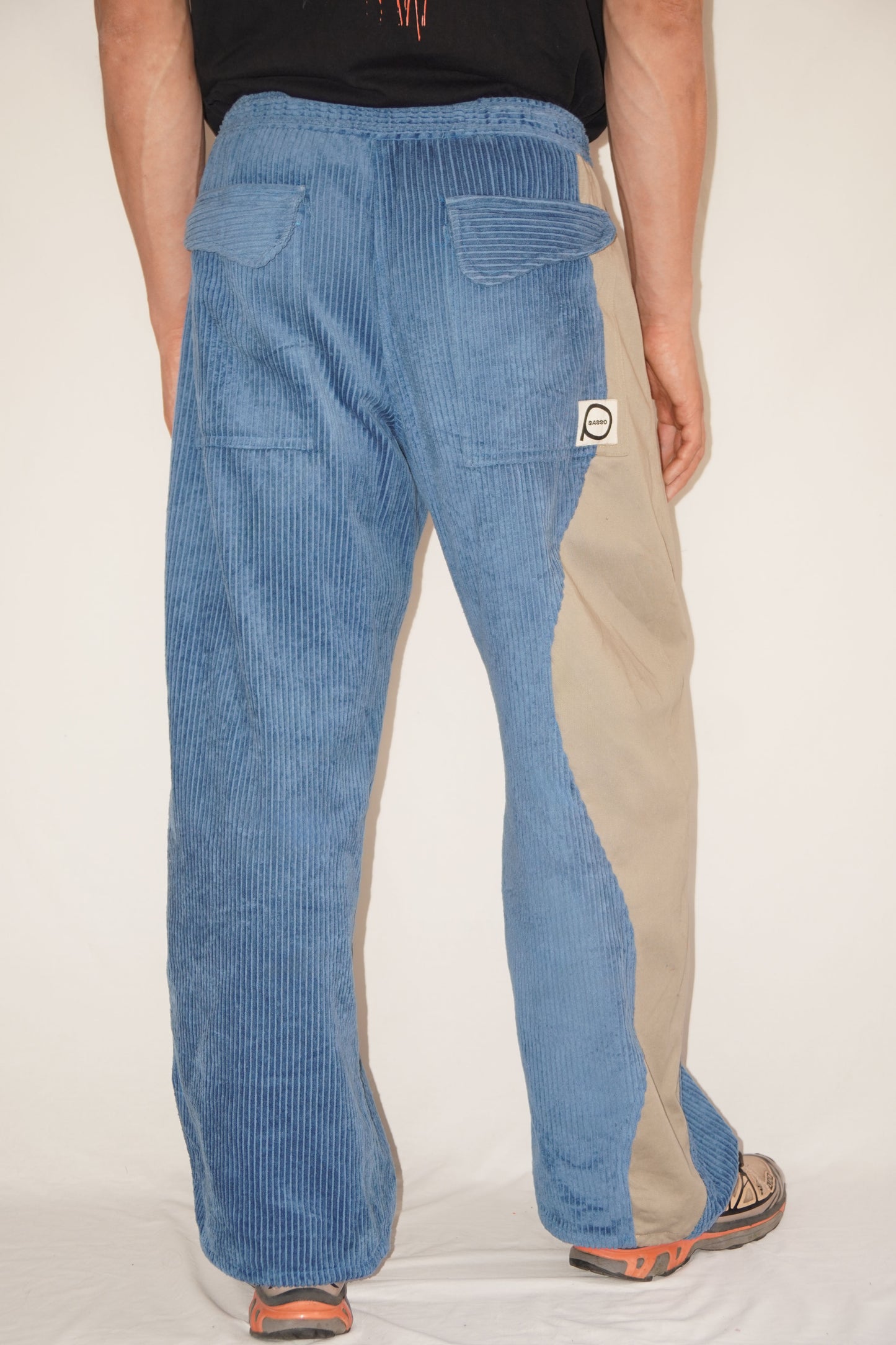 The Zoomies Pants in Blue / Beige