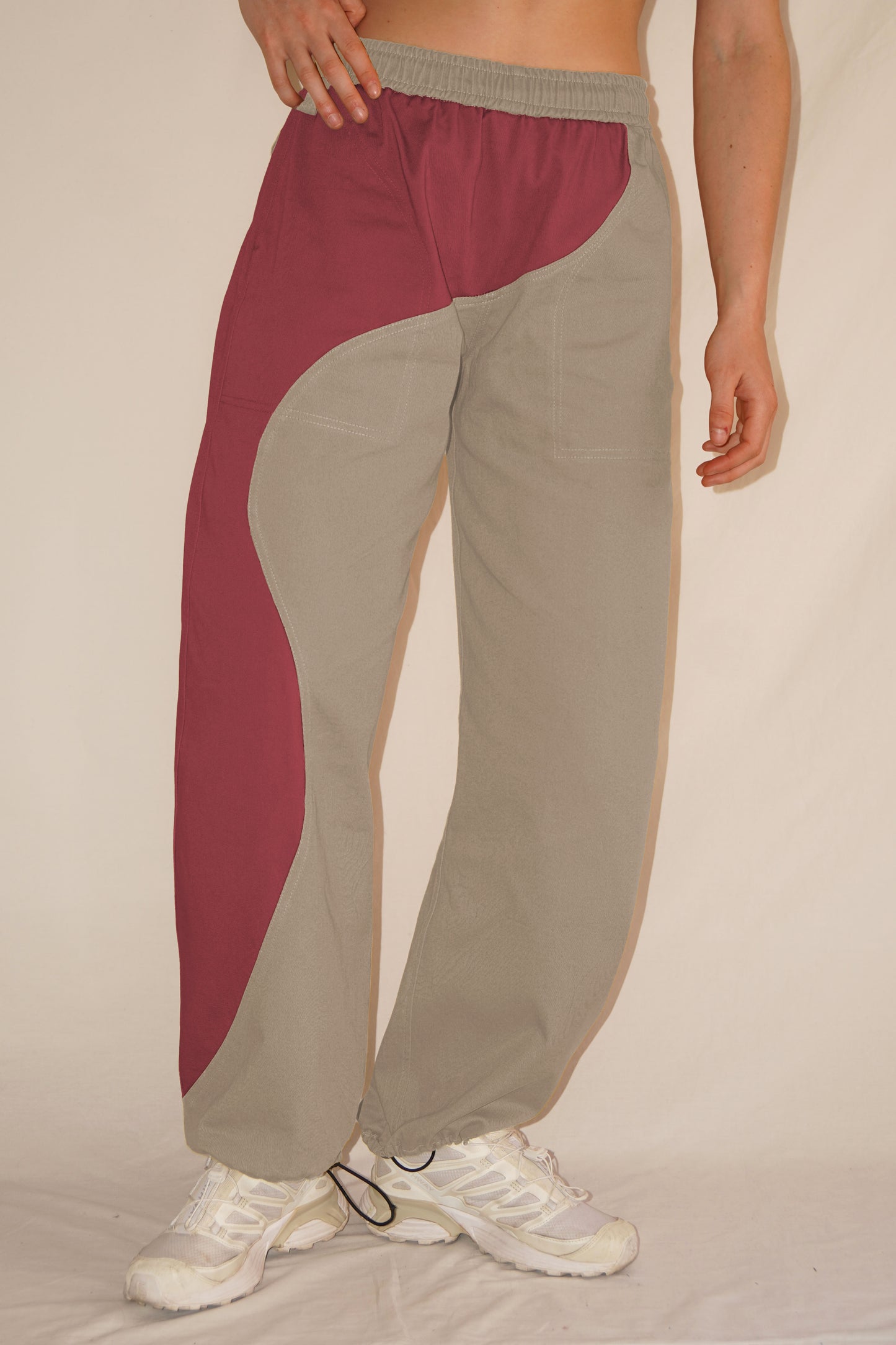 The Zoomies Pants in Bordeaux / Beige