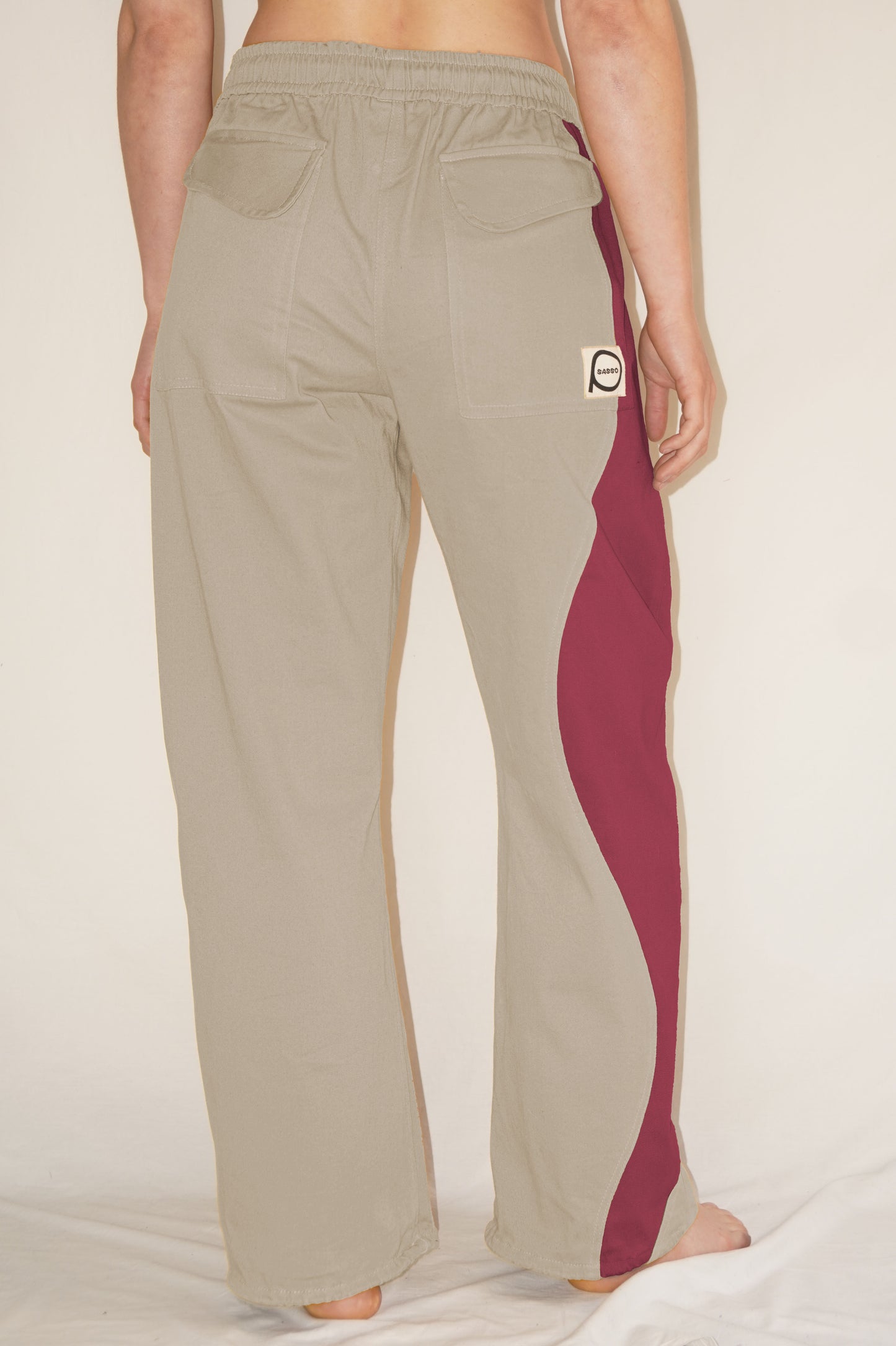 The Zoomies Pants in Bordeaux / Beige
