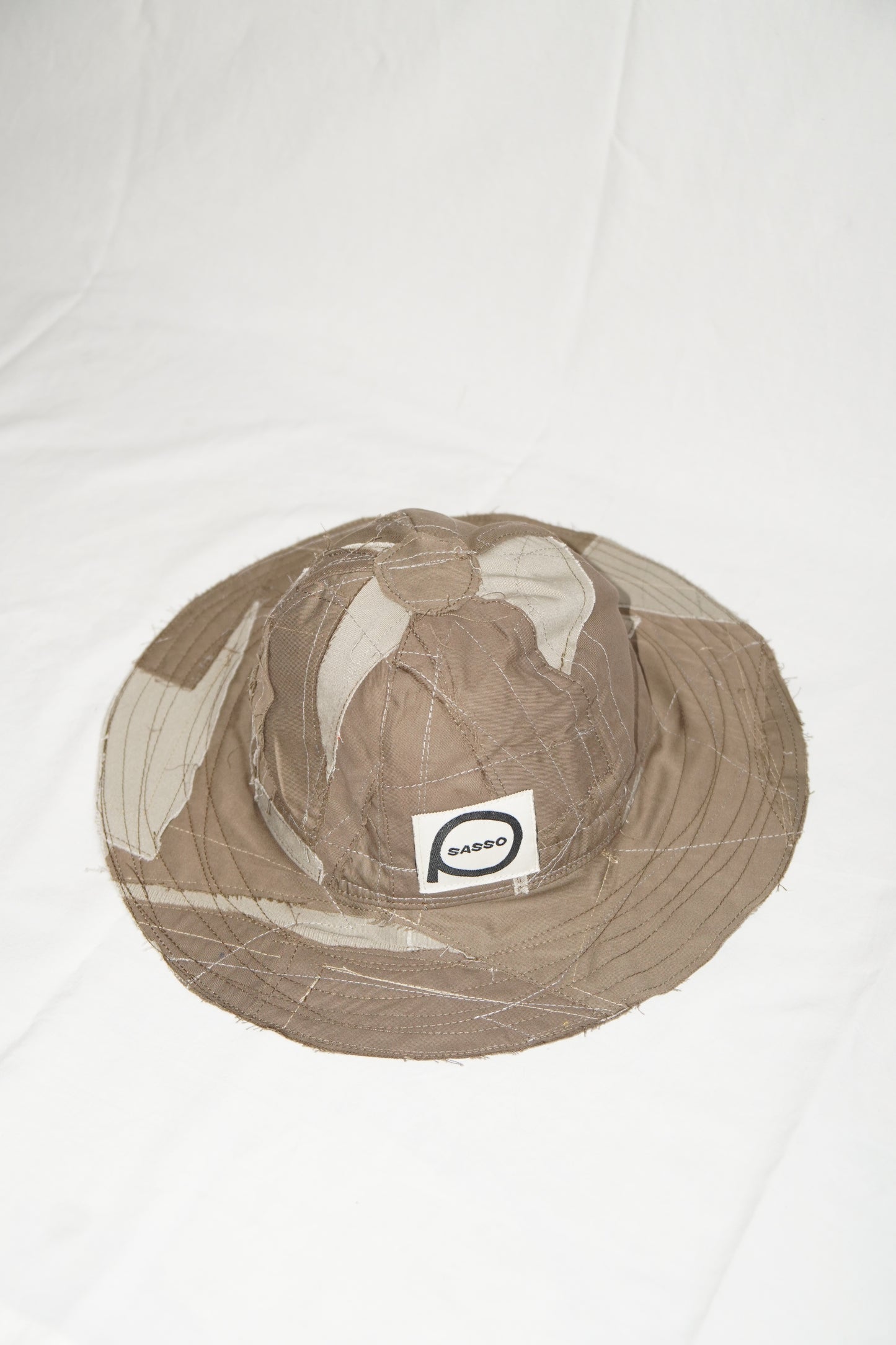 Scrap Hat in Beige / Khaki
