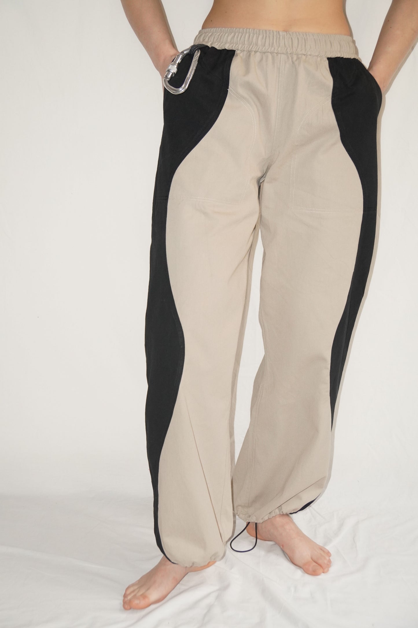 The Poppy Pants in Black/Beige