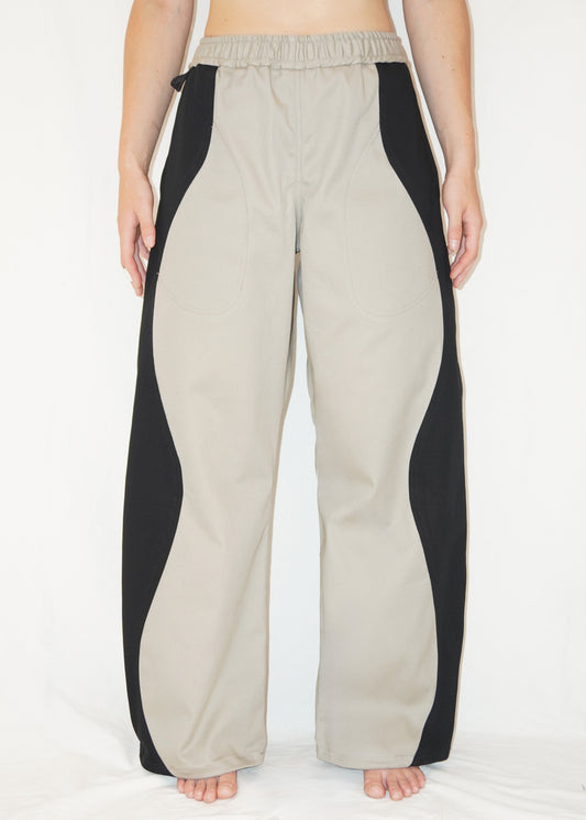 The Poppy Pants in Black/Beige
