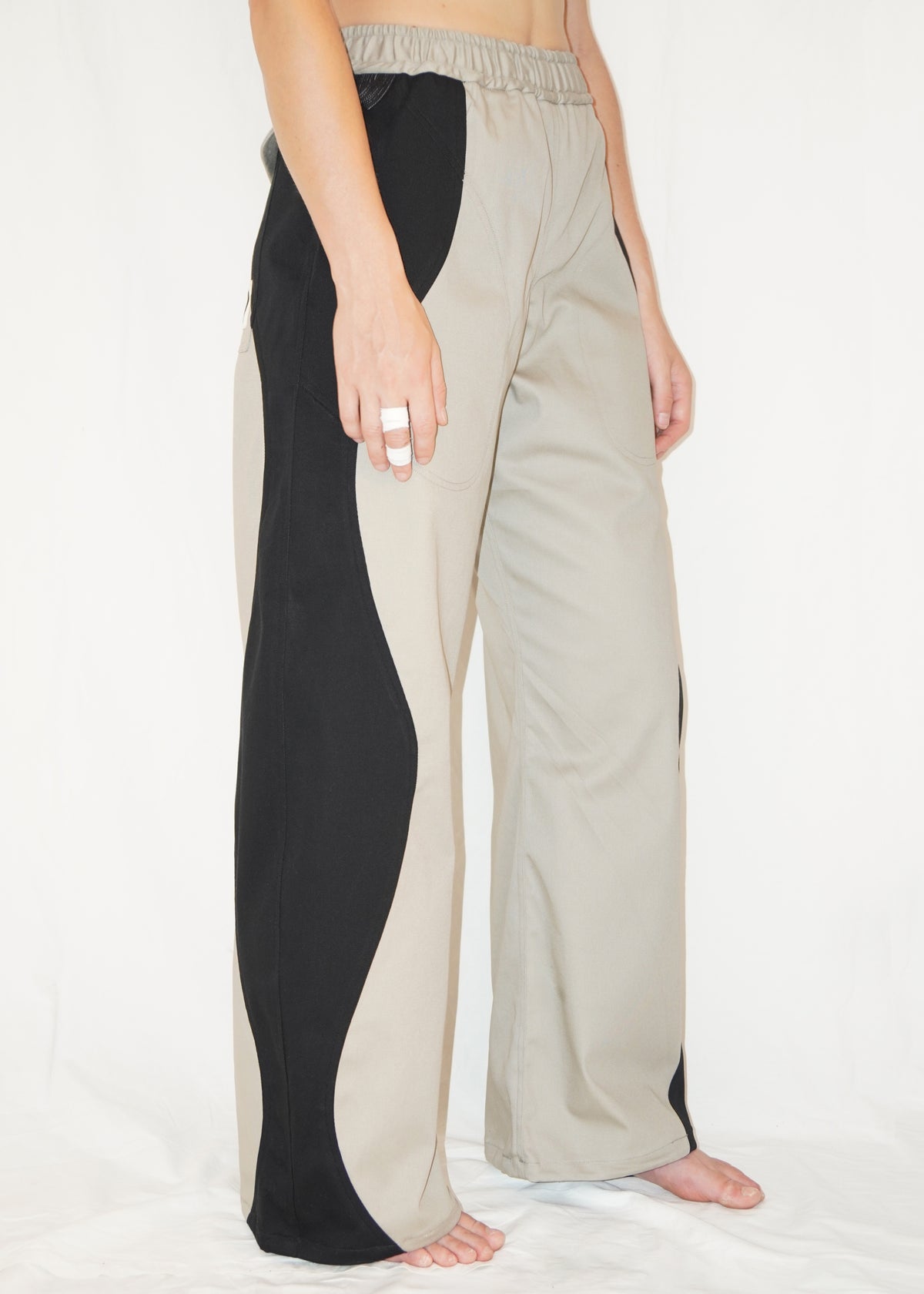 The Poppy Pants in Black/Beige