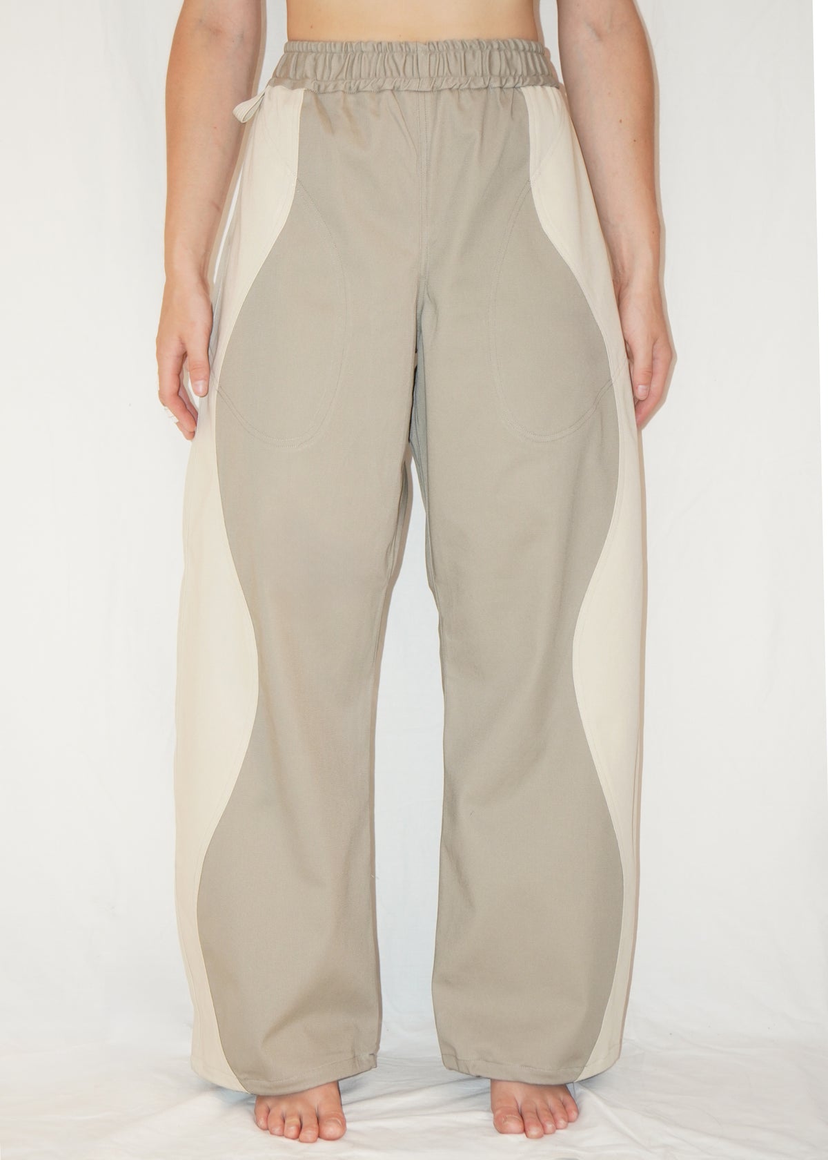 The Poppy Pants in Beige/Cream