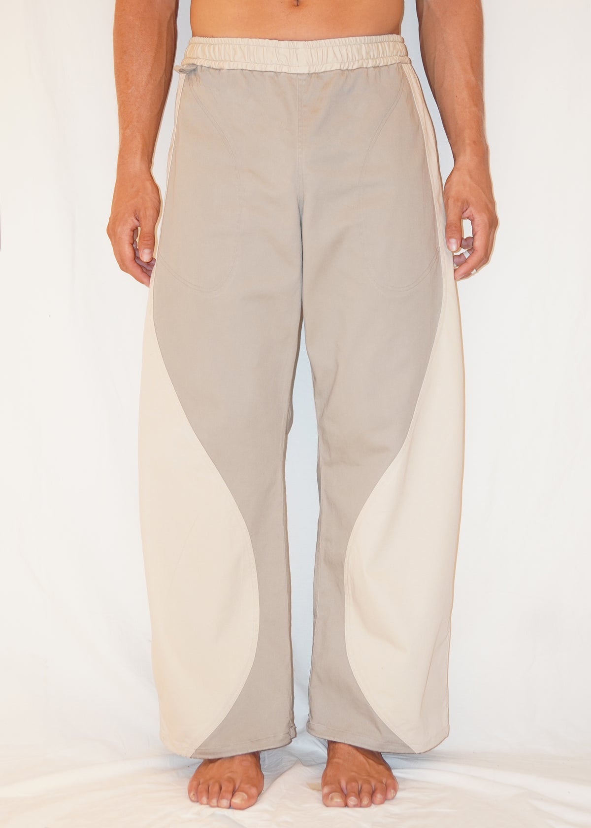 Raindrop Pants in Beige/Cream