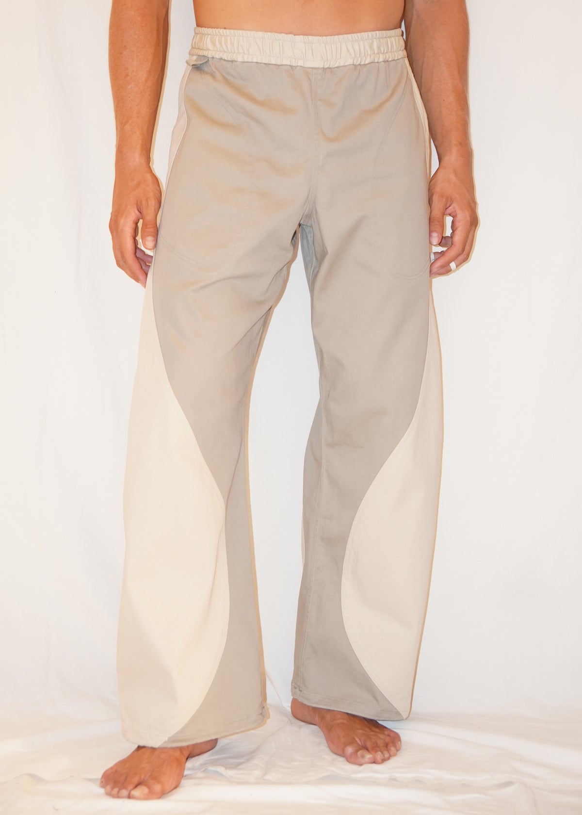 Raindrop Pants in Beige/Cream